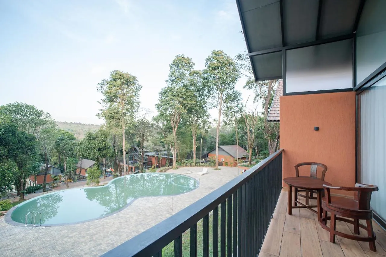 Crystal Kuruva Nature Resort & Spa Wayanad