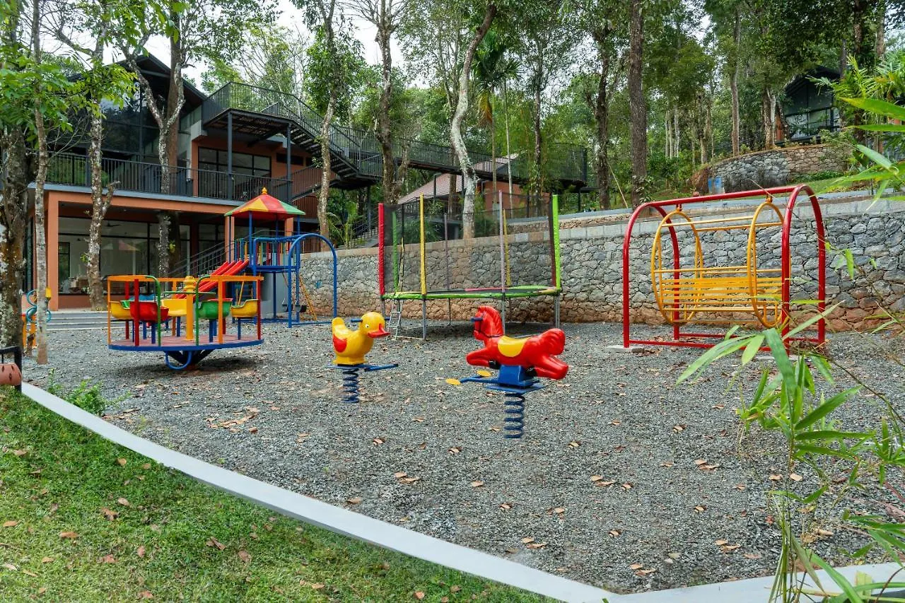 Crystal Kuruva Nature Resort & Spa Wayanad 5*,